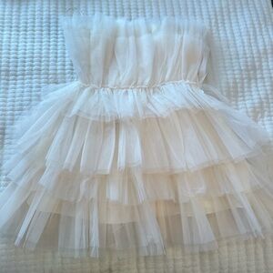 Mable brand tulle mini dress! New with tags! Elastic waist, fits sizes 6,8,10,12